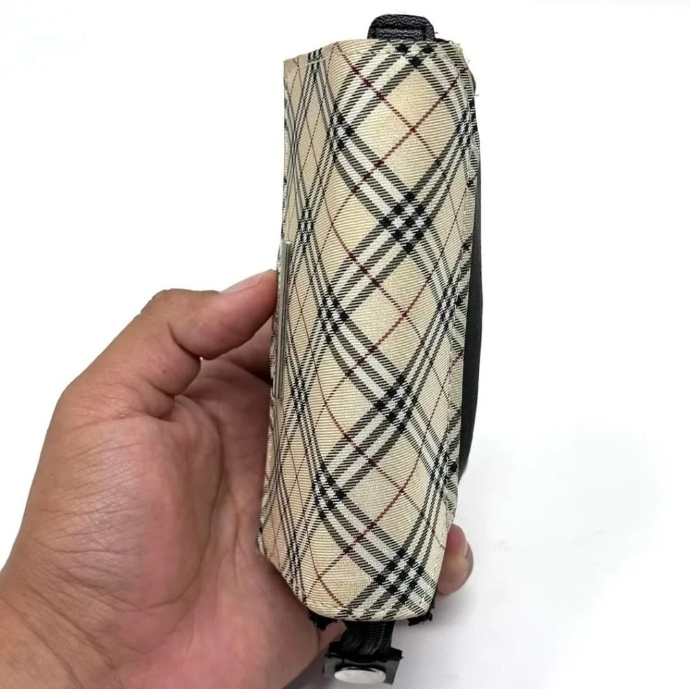 ▪️💠 🅱️URB3RRY COSMETIC POUCH 💠▪️ - Picture 7 of 11